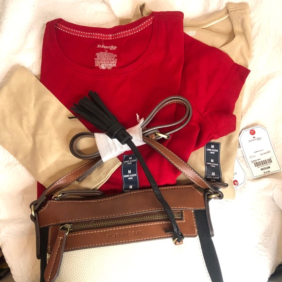 St John’s Bay bundle. Crossbody, tee and long sleeve tee Medium. - Picture 3 of 16